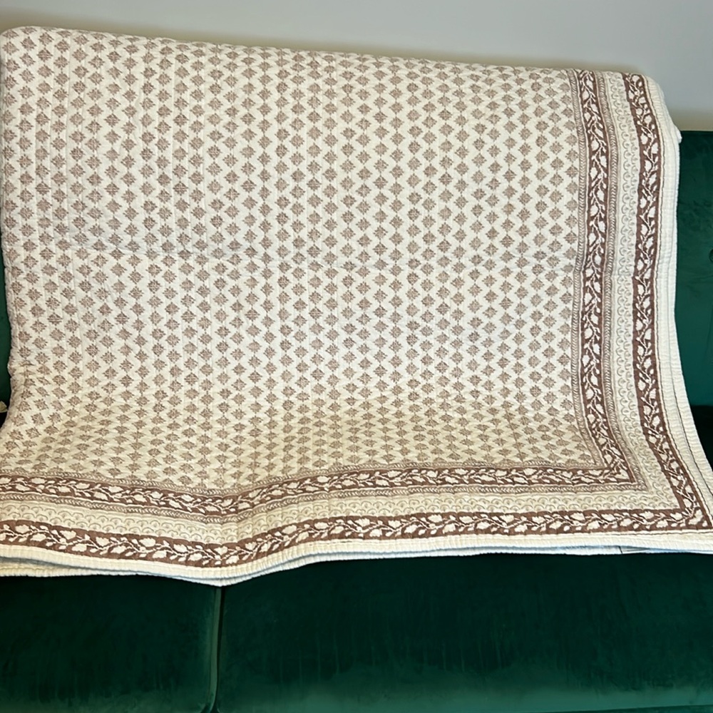 COPY - Threshold Studio McGee quilt